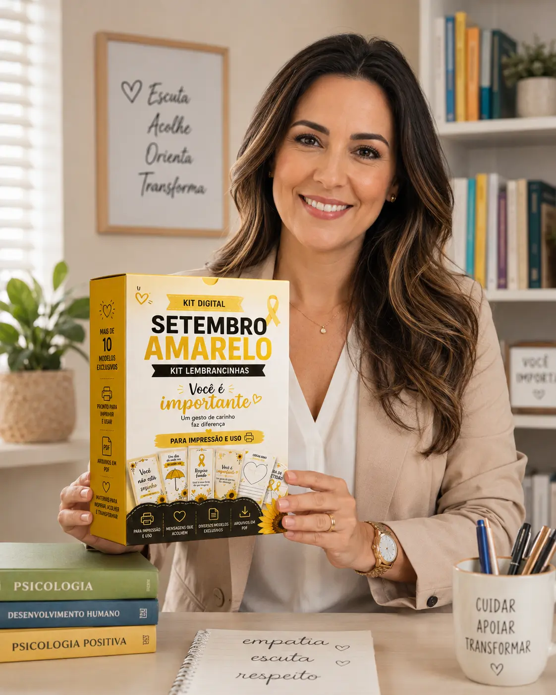 Profissional apresentando o Kit Setembro Amarelo